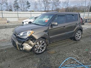 Kia Soul + 2.0L 4 2013