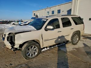 GMC Yukon DENALI 6.2L 8 2013
