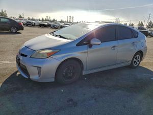 Toyota Prius 1.8L 4 2014