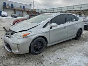 Toyota Prius 1.8L 4 2013
