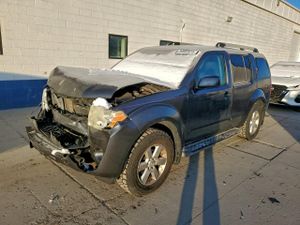 Nissan Pathfinder S 4.0L 6 2010