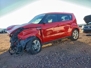 Kia Soul + 2.0L 4 2015