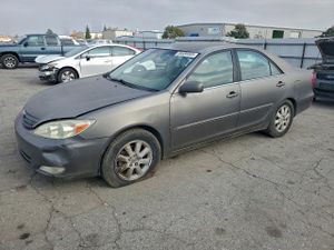 Toyota Camry LE 2.4L 4 2004