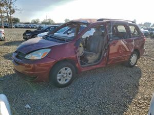 Toyota Sienna CE 3.3L 6 2005