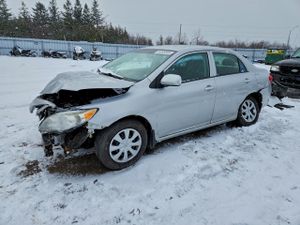 Toyota Corolla BASE 1.8L 4 2013