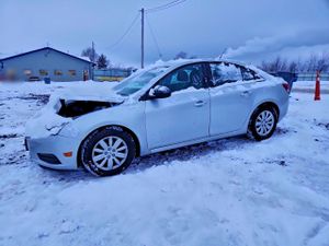 Chevrolet Cruze LS 1.8L 4 2011