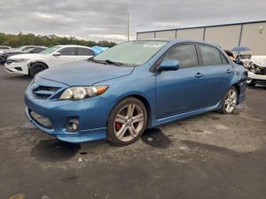 Toyota Corolla BASE 1.8L 4 2013