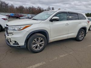 Toyota Highlander XLE 3.5L 6 2015
