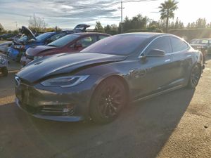 Tesla Model S 2017