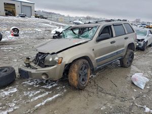 Jeep Grand Cherokee LAREDO 4.7L 8 2005