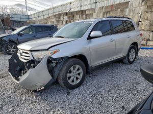 Toyota Highlander BASE 3.5L 6 2013