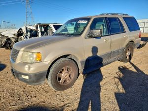 Ford Expedition XLT 5.4L 8 2005