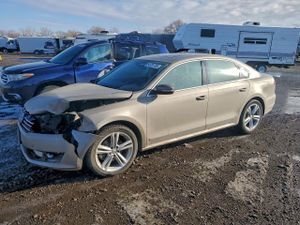 Volkswagen Passat SEL 1.8L 4 2015
