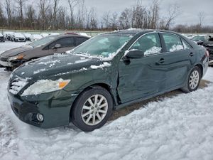 Toyota Camry BASE 2.5L 4 2011