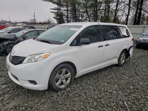 Toyota Sienna 3.5L 6 2013