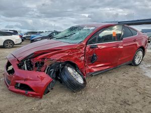 Ford Fusion S HYBRID 2.0L 4 2014