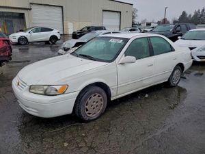 Toyota Camry CE 2.2L 4 1997
