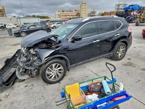 Nissan Rogue S 2.5L 4 2014