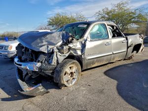 Chevrolet Silverado 1500 C1500 LT 5.3L 8 2013