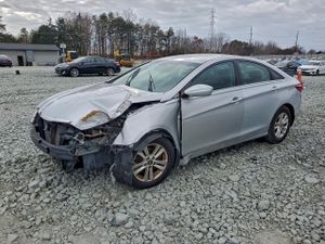 Hyundai Sonata GLS 2.4L 4 2013