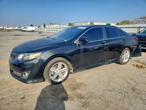 Toyota Camry BASE 2.5L 4 2012