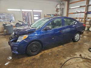 Nissan Versa S 1.6L 4 2014