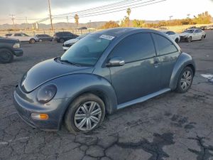 Volkswagen Beetle GL 2.0L 4 2004