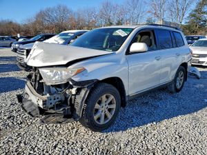 Toyota Highlander BASE 3.5L 6 2013