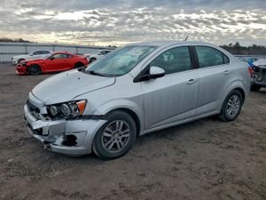 Chevrolet Aveo (Sonic) LT 1.8L 4 2014