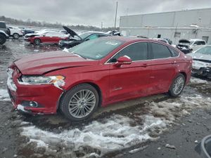 Ford Fusion SE HYBRID 2.0L 4 2014