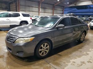 Toyota Camry BASE 2.5L 4 2011