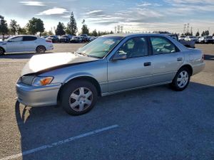 Toyota Camry CE 2.2L 4 2001