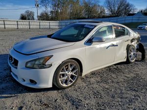 Nissan Maxima S 3.5L 6 2009