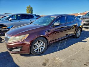 Kia Optima LX 2.4L 4 2013