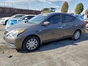 Nissan Versa S 1.6L 4 2015