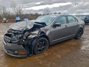 Ford Fusion SE 2.5L 4 2010