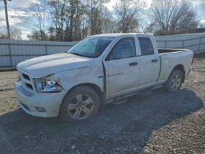 Dodge RAM ST 5.7L 8 2012