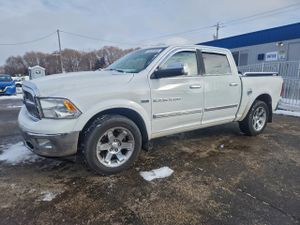 Dodge RAM LARAMIE 5.7L 8 2012