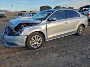 Volkswagen Jetta SE 1.8L 4 2014
