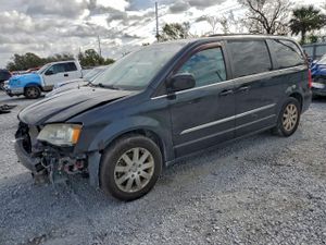 Chrysler Town & Country TOURING 3.6L 6 2014