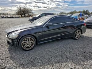 Mercedes-Benz E 550 4.6L 8 2012
