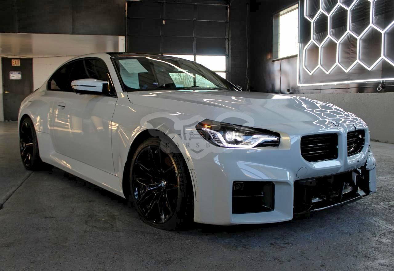 BMW M2 3.0L 6 2024