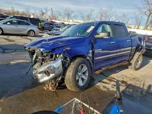 RAM 1500 SLT 5.7L 8 2014