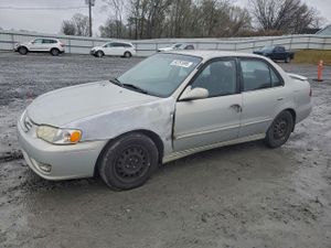 Toyota Corolla CE 1.8L 4 2001