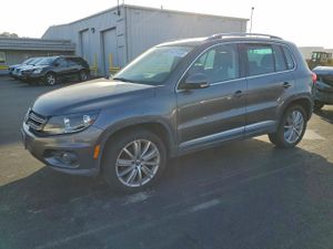 Volkswagen Tiguan S 2.0L 4 2012