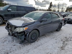 Toyota Corolla BASE 1.8L 4 2013