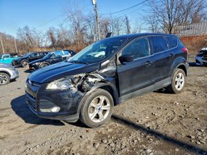 Ford Escape SE 2.0L 4 2015