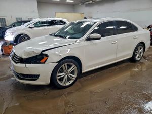Volkswagen Passat SE 2.0L 4 2014