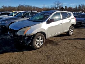 Nissan Rogue S 2.5L 4 2012