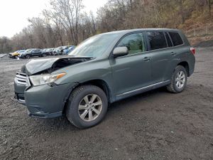 Toyota Highlander BASE 3.5L 6 2013